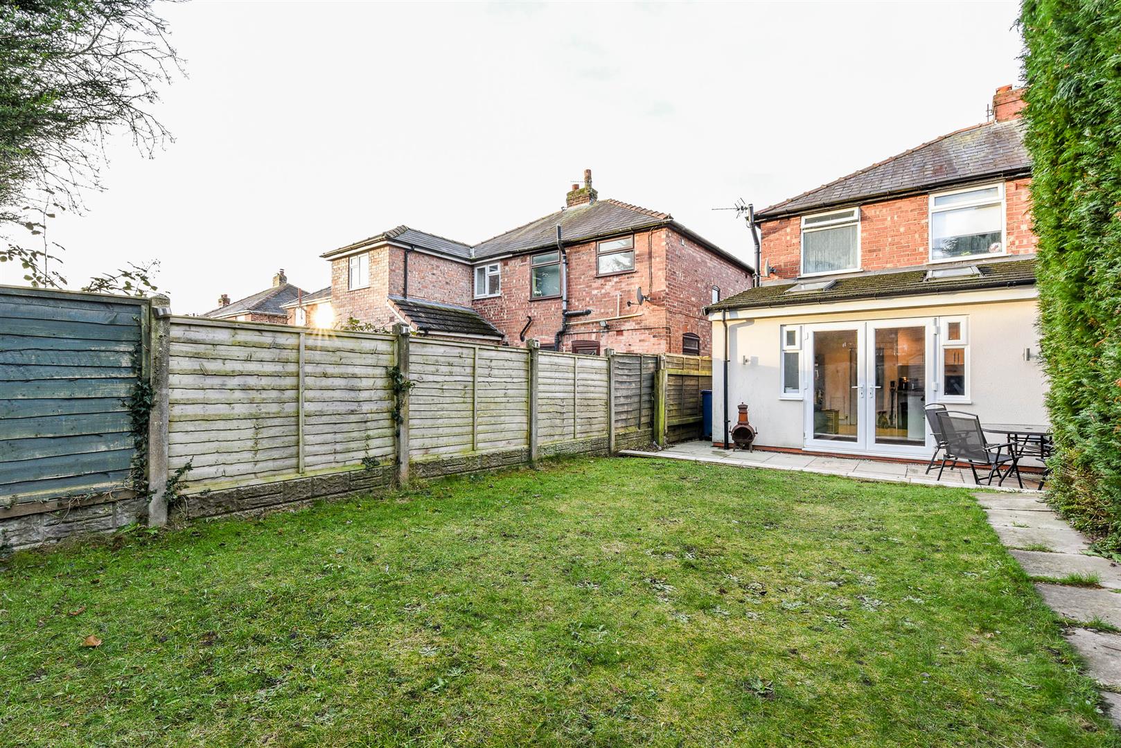 2 bed property in Edgehill Crescent, Leyland